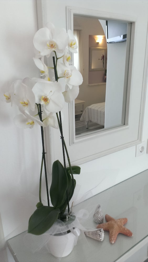 cyclades hotel