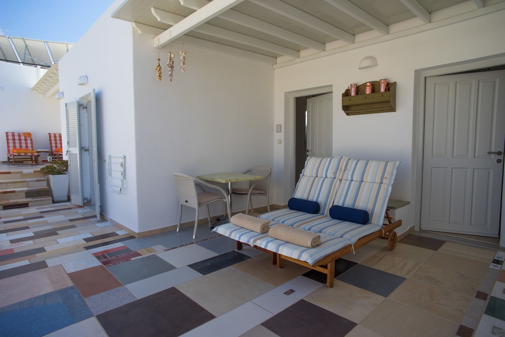 cyclades hotel