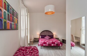 7 rooms