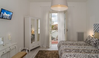 7 rooms