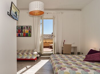 7 rooms