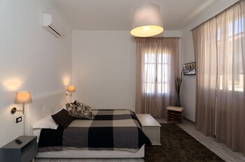 7 rooms
