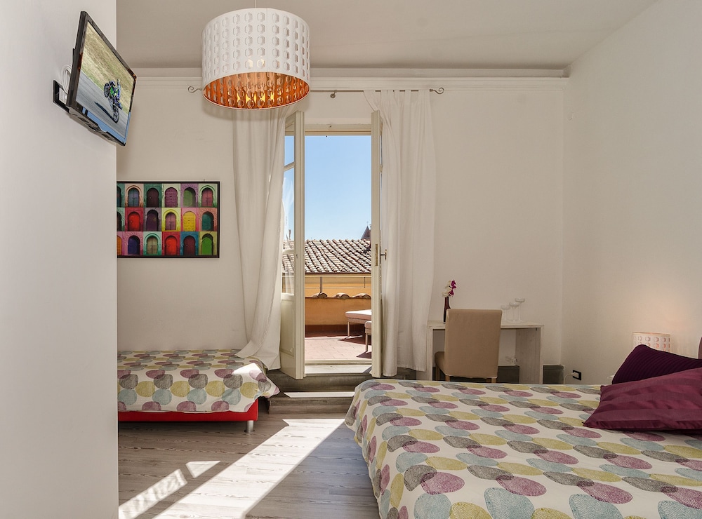 7 rooms
