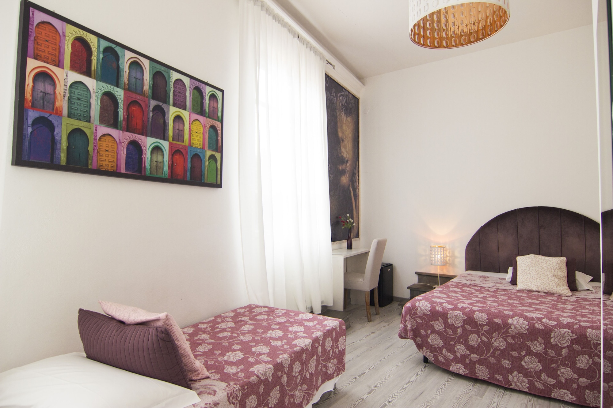 7 rooms