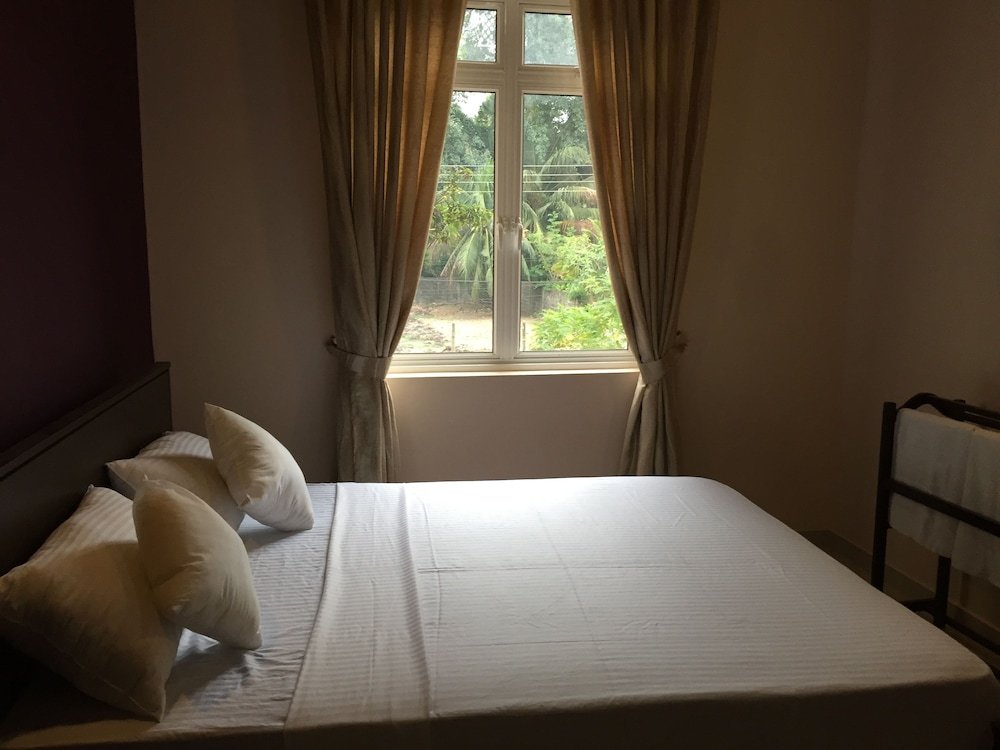 lanka lands holiday home