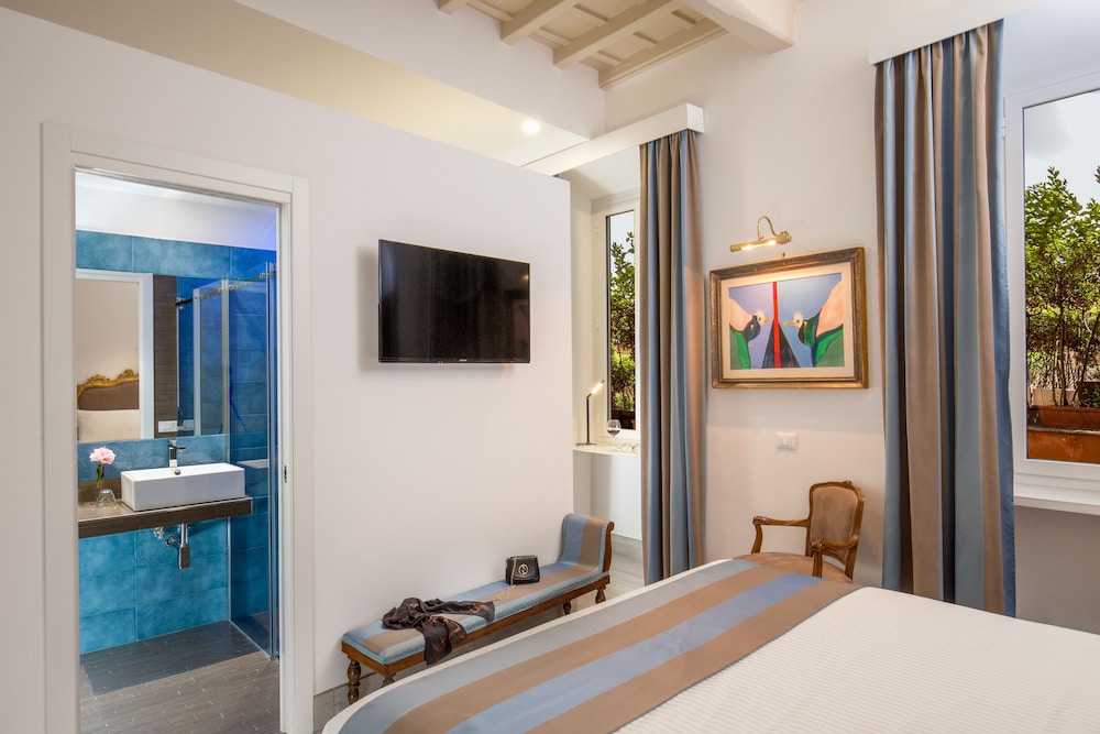 gcf luxury suites guest house