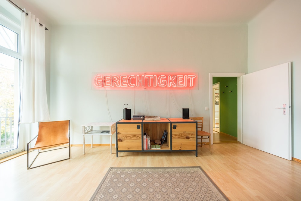 apartments in potsdam west