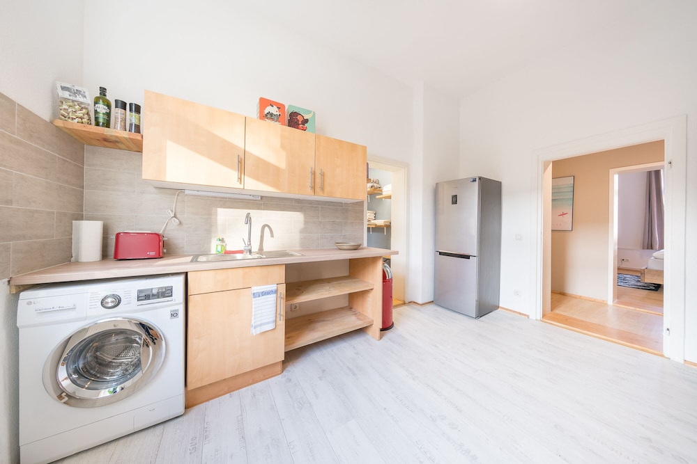 apartments in potsdam west