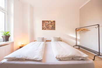 apartments in potsdam west