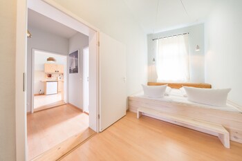 apartments in potsdam west