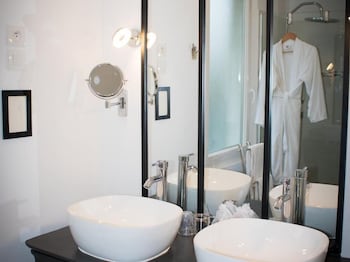 la roche posay
