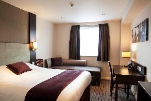 premier inn fleet