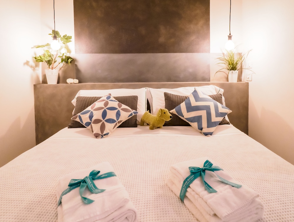 camaella luxury studio