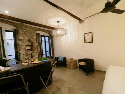 camaella luxury studio