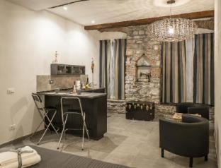 camaella luxury studio