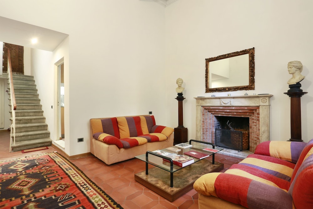 lucca