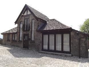 castle house holiday home