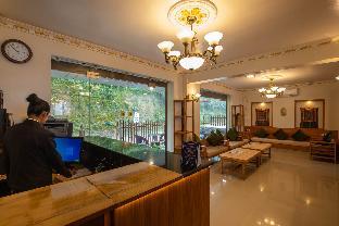 hotel himalayan glacier