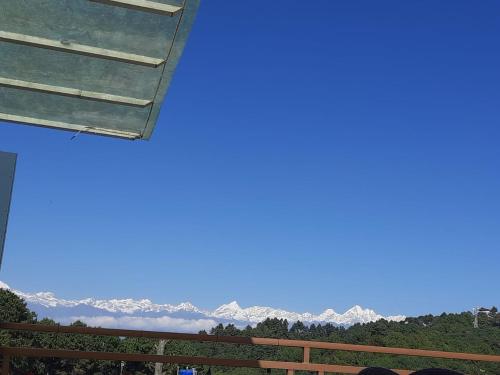 hotel himalayan glacier