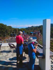 hotel himalayan glacier