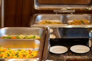 hotel himalayan glacier