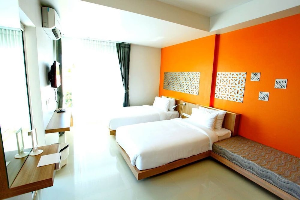 tonkok hotel