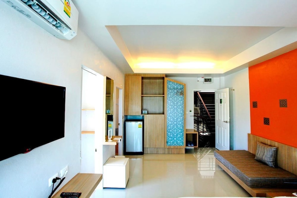 tonkok hotel