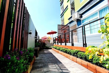 tonkok hotel