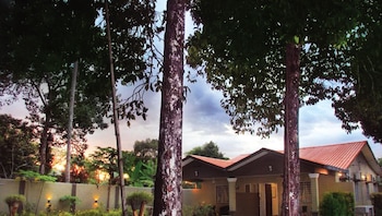 the retreat homestay