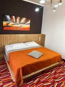 mildom premium hotel