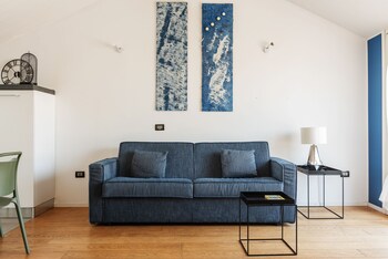 easyhomes brera luxury suites