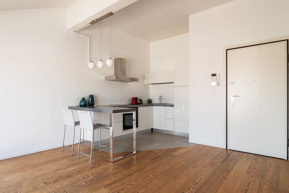 easyhomes brera luxury suites