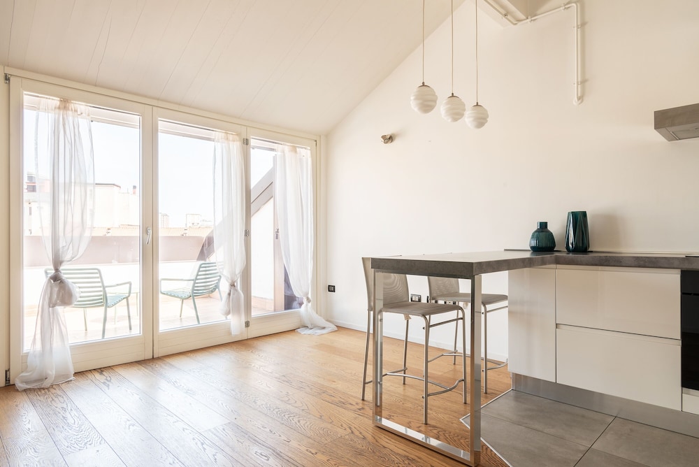 easyhomes brera luxury suites