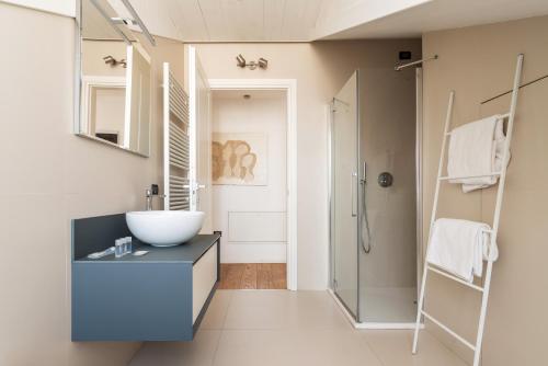 easyhomes brera luxury suites