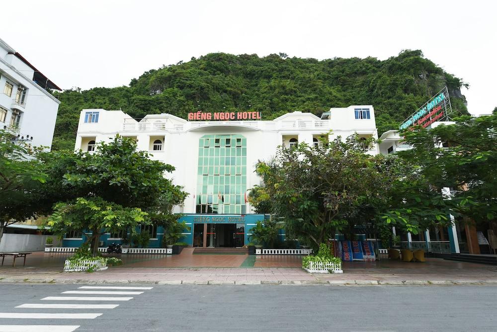 gieng ngoc hotel