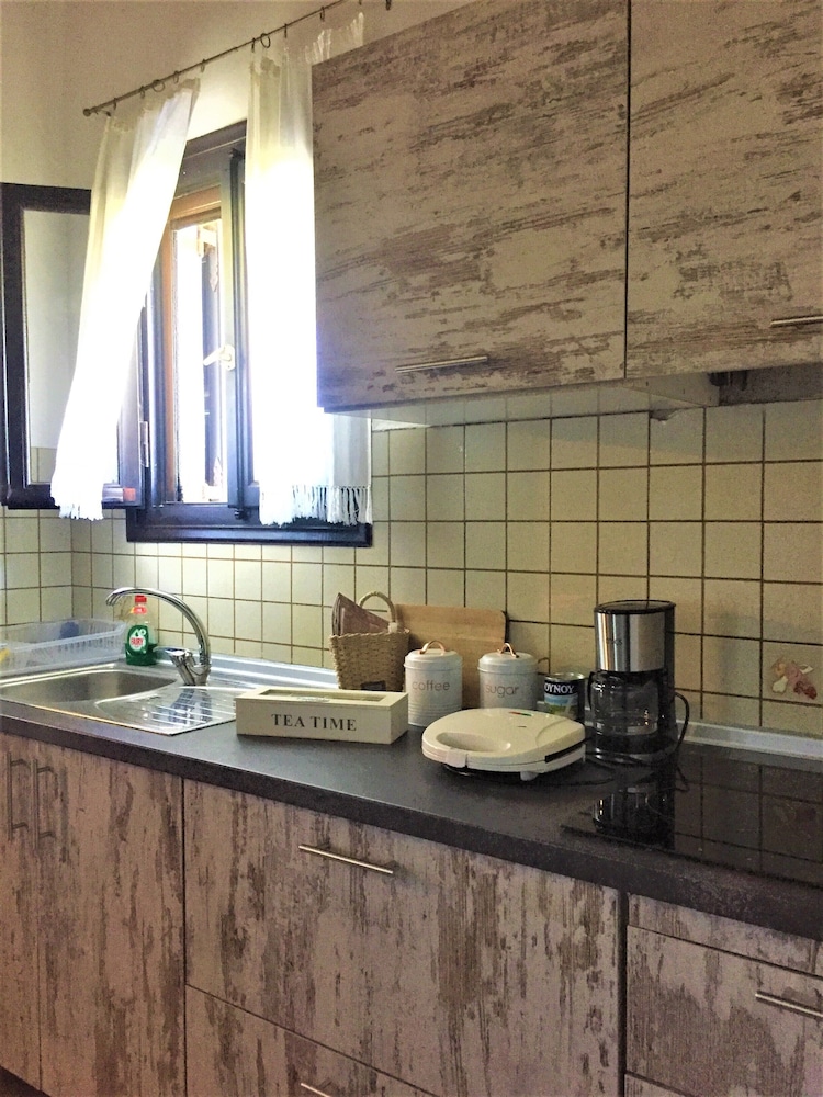 genari beach apartments