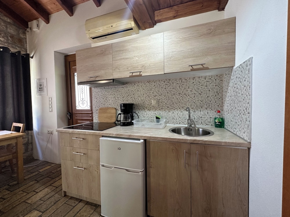 genari beach apartments