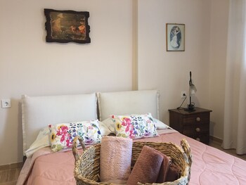 genari beach apartments
