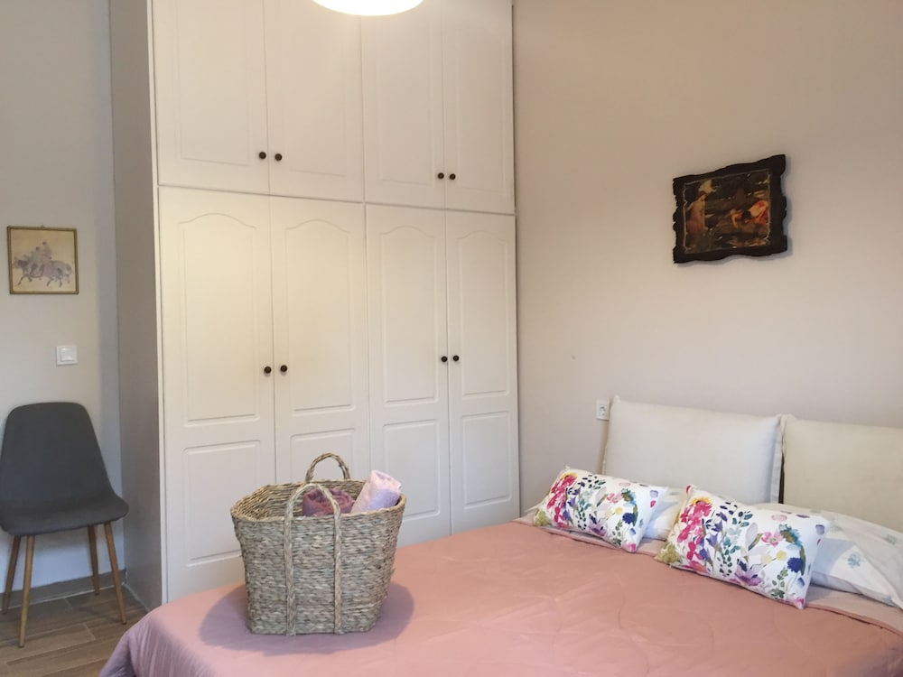 genari beach apartments