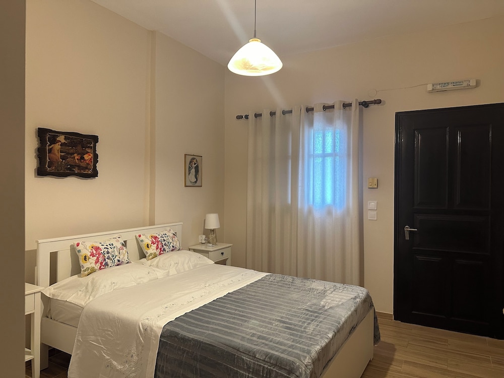 genari beach apartments