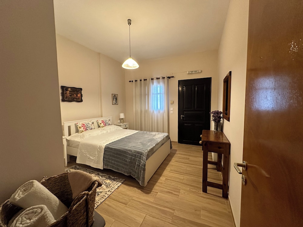 genari beach apartments
