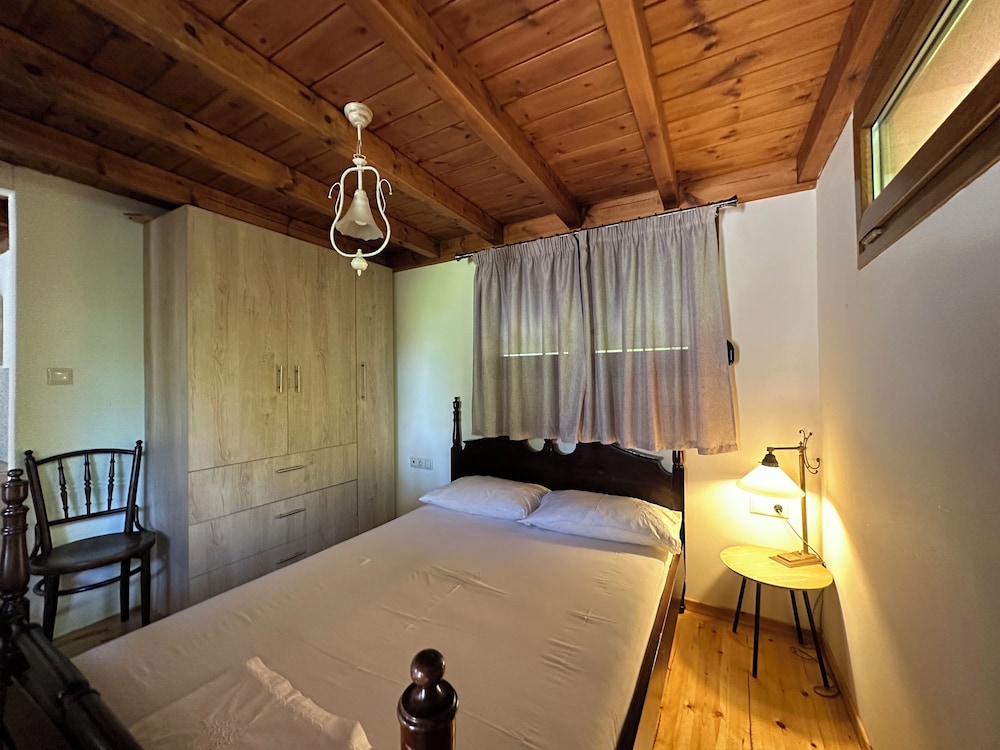 genari beach apartments