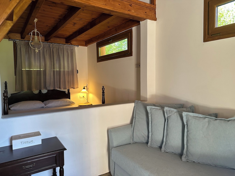 genari beach apartments