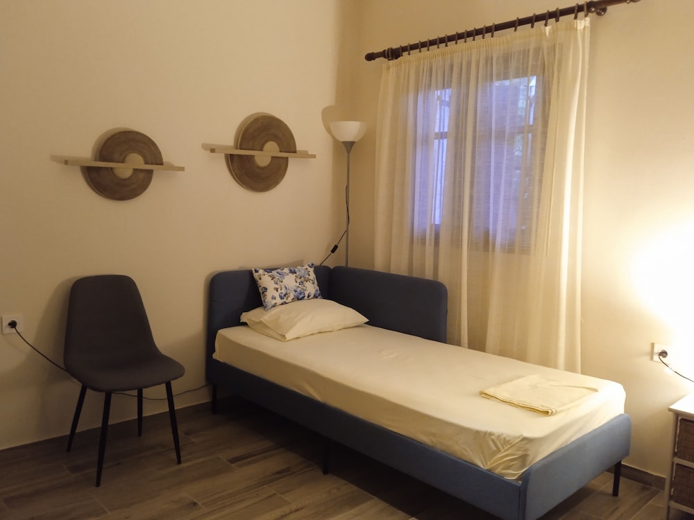genari beach apartments