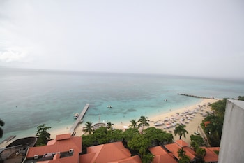 hipstrip beach studio