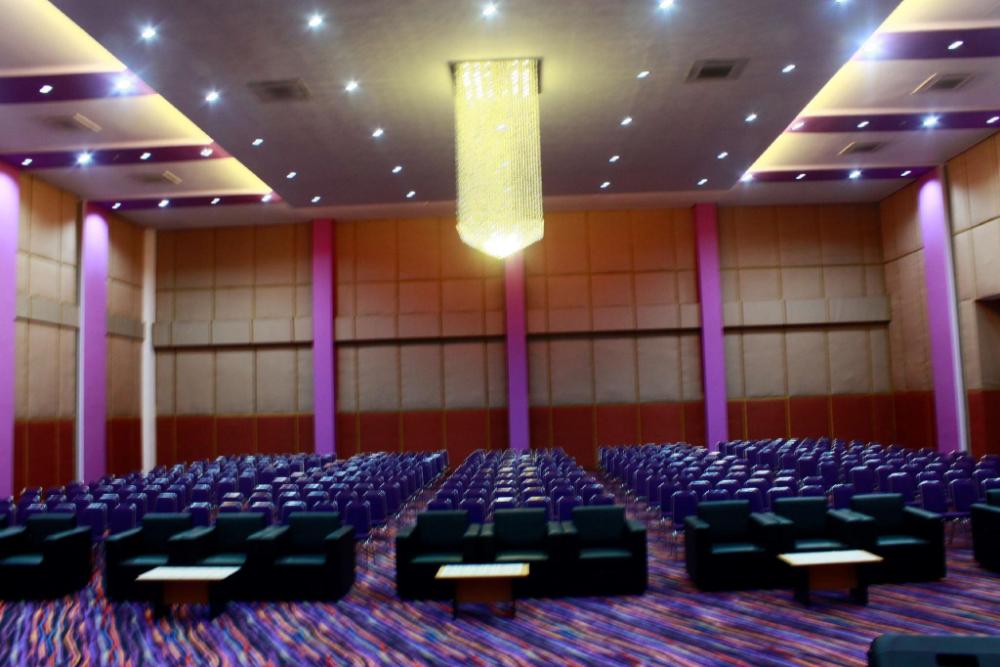 kyriad hotel sadurengas paser