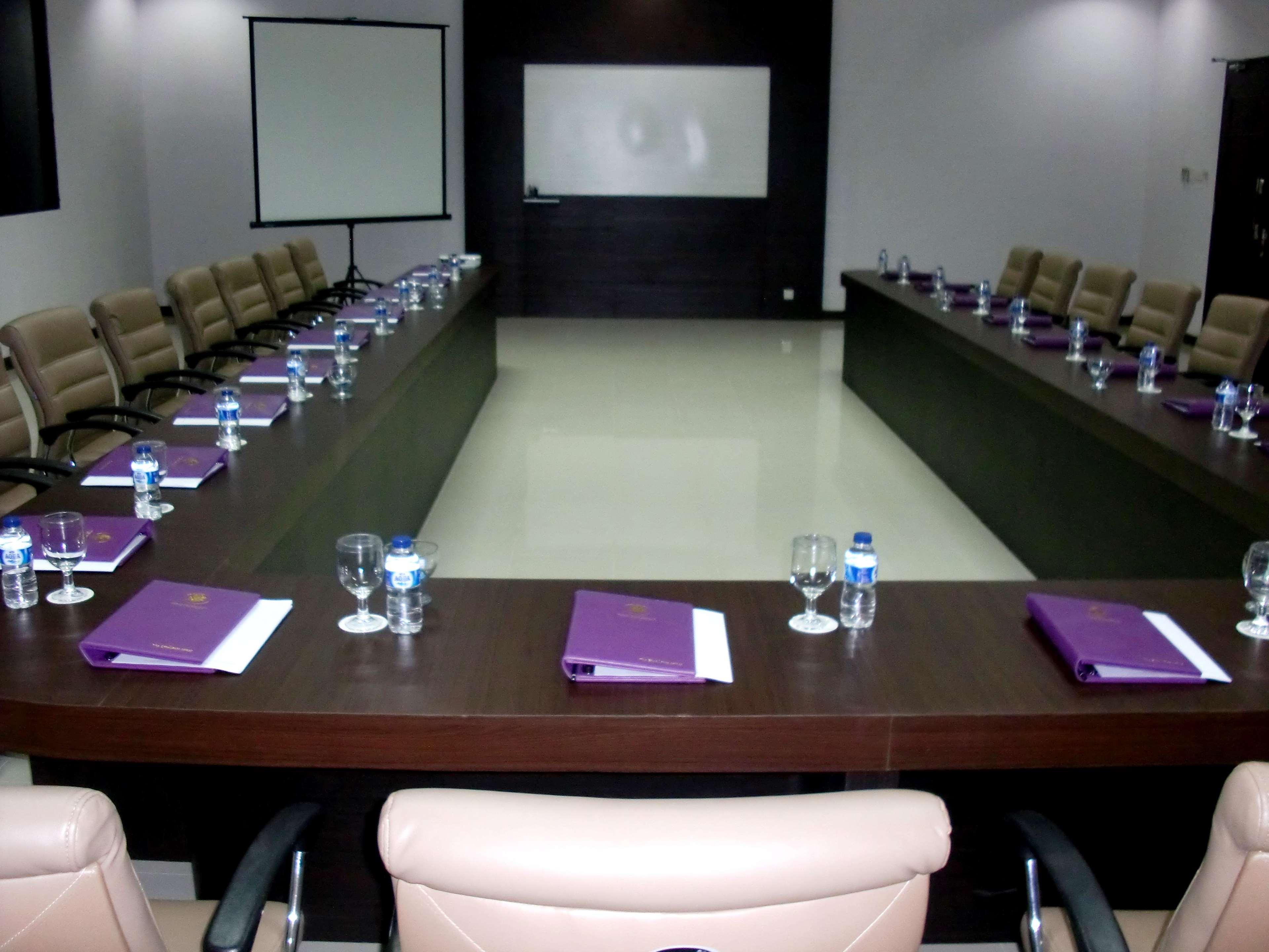 kyriad hotel sadurengas paser