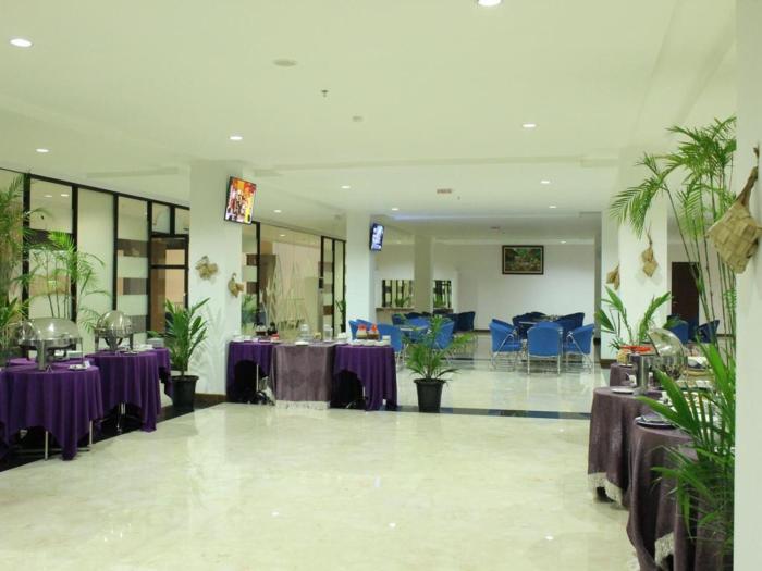 kyriad hotel sadurengas paser