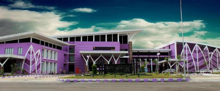 kyriad hotel sadurengas paser