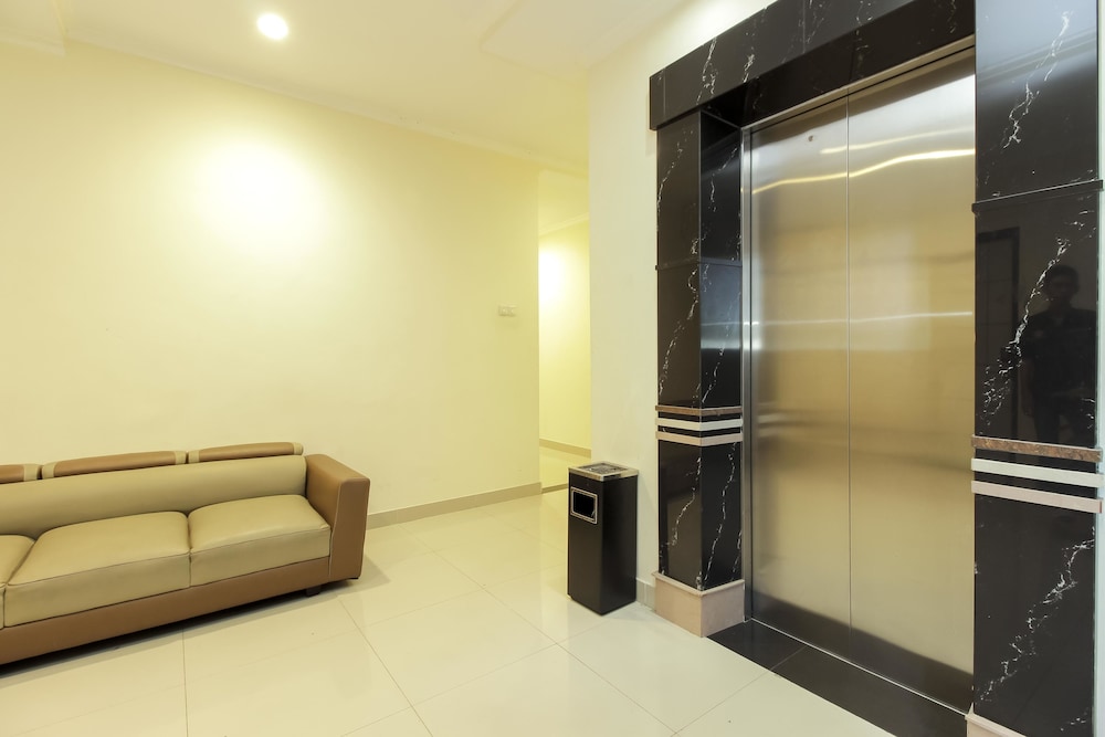 reddoorz plus paal 2 manado